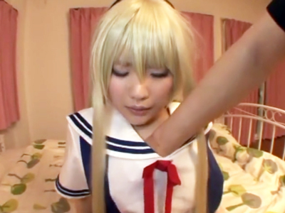 ロリ美少女が初のコスプレSEXに挑戦→いつもと違うシチュに興奮しガチ喘ぎ!