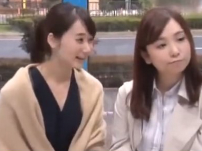 友達と2人でMM号に乗車したら乱交セックスさせられちゃった巨乳素人二人組