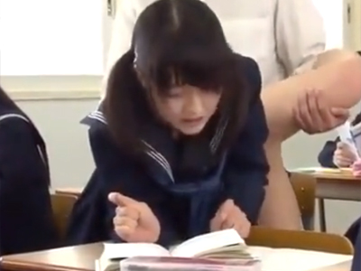美少女JKが授業中に立ちバックで中出しされ続けるマジキチ学園